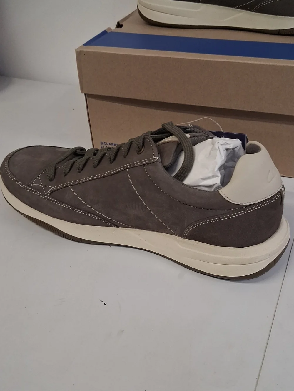 NWT Mens Clark's Townview Lace Grey Nubuck Shoes